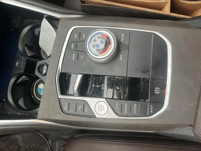 BMW 3 Series 2023 Model 325i M Sports Set – фото 10