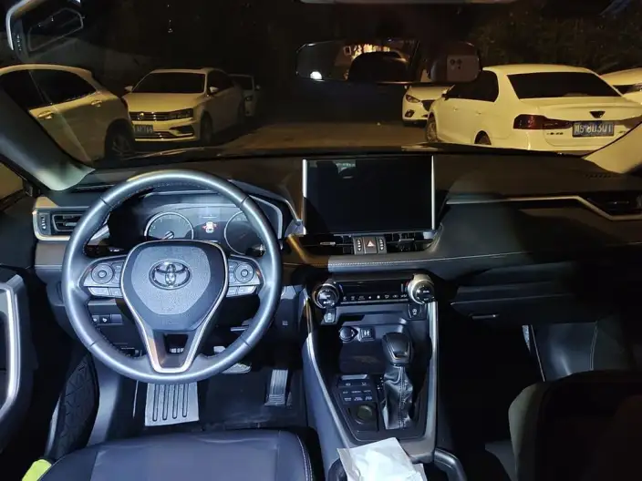 Toyota Wildlander 2021 Model 2.0L 4WD Deluxe Edition – фото 5
