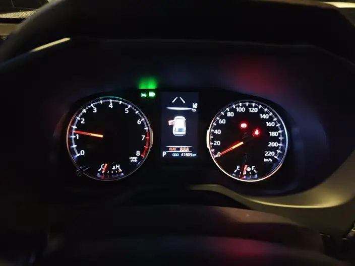 Toyota Wildlander 2021 Model 2.0L 4WD Deluxe Edition – фото 6