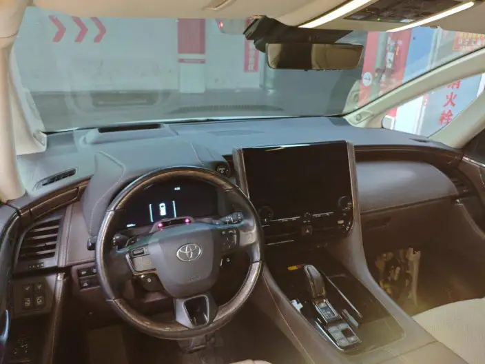 Elfa 2023 Model 2.5L Intelligent Hybrid 4WD Premium Edition – фото 5