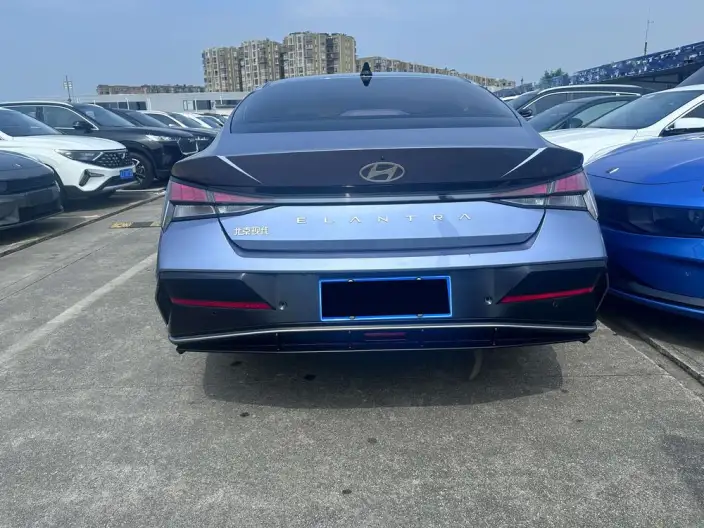 Hyundai Ioniq 2023 Model 1.5L CVT GLX Elite Edition – фото 4
