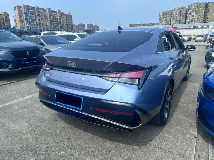 Hyundai Ioniq 2023 Model 1.5L CVT GLX Elite Edition – фото 5
