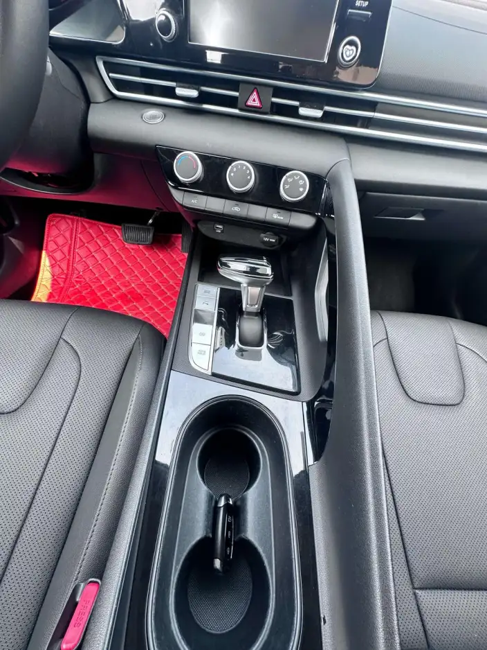 Hyundai Ioniq 2023 Model 1.5L CVT GLX Elite Edition – фото 6