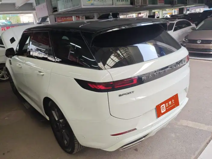 Range Rover Sport 2023 Model 3.0 L6 DYNAMIC SE – фото 3
