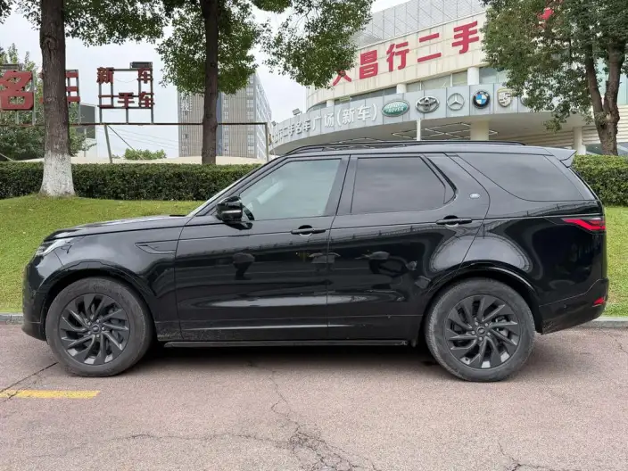 Land Rover Discovery 2023 Model Facelift 360PS R-Dynamic S – фото 3