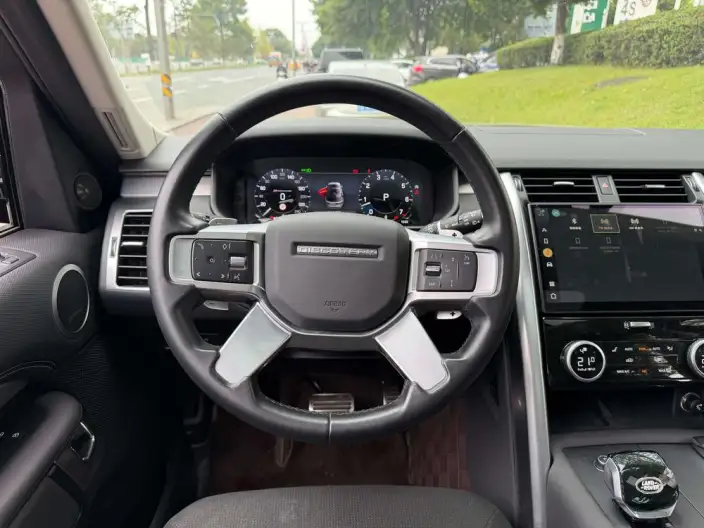 Land Rover Discovery 2023 Model Facelift 360PS R-Dynamic S – фото 9