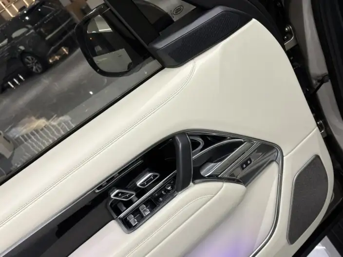Range Rover 2025 Model 3.0T Automatic 4WD 5 seat Parallel Imported – фото 5