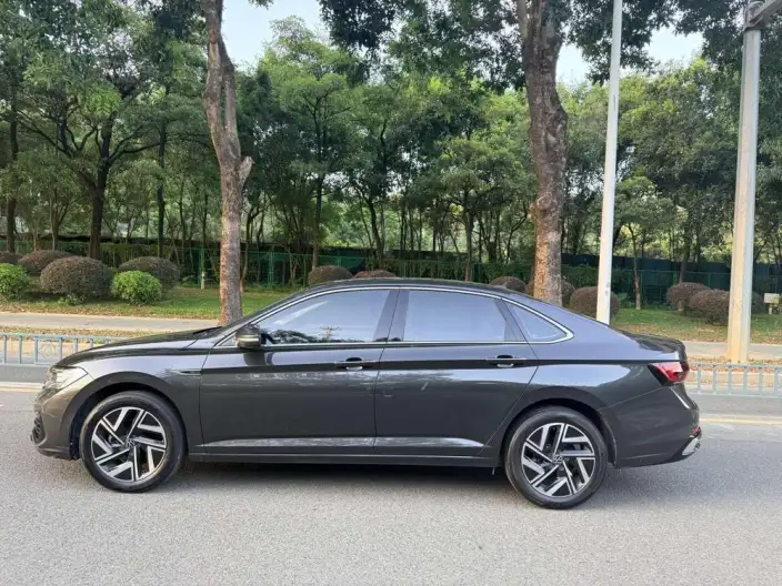 Volkswagen Sagitar 2024 Model 300TSI DSG Beyond Edition – фото 4