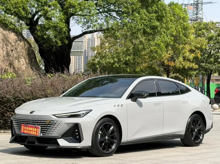 Changan UNI-V 2023 Model 1.5T Noble Model