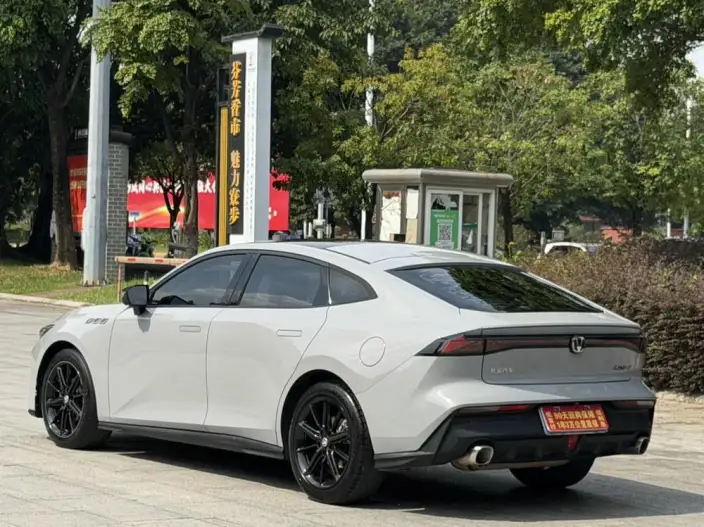 Changan UNI-V 2023 Model 1.5T Noble Model