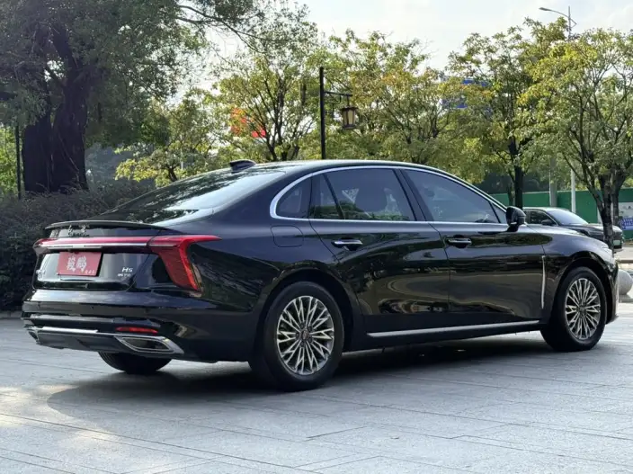 Hongqi H5 2023 Model 1.5T DCT Flag Rhythm Edition – фото 7