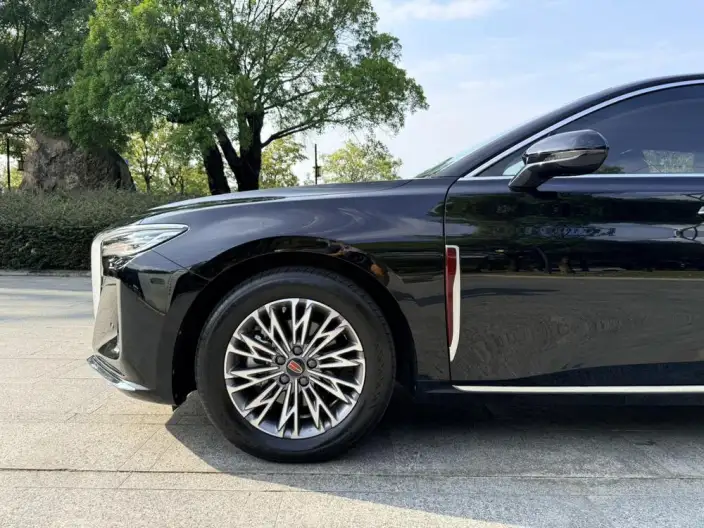 Hongqi H5 2023 Model 1.5T DCT Flag Rhythm Edition – фото 9