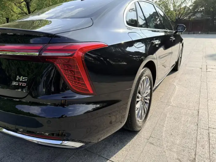 Hongqi H5 2023 Model 1.5T DCT Flag Rhythm Edition – фото 10