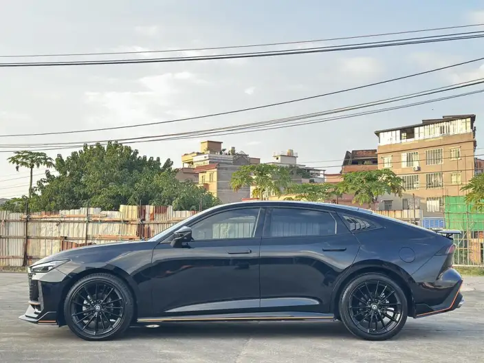 Changan UNI-V 2023 Model 1.5T Sports Edition