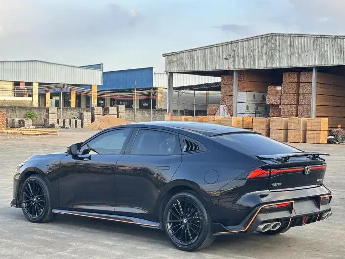 Changan UNI-V 2023 Model 1.5T Sports Edition – фото 5