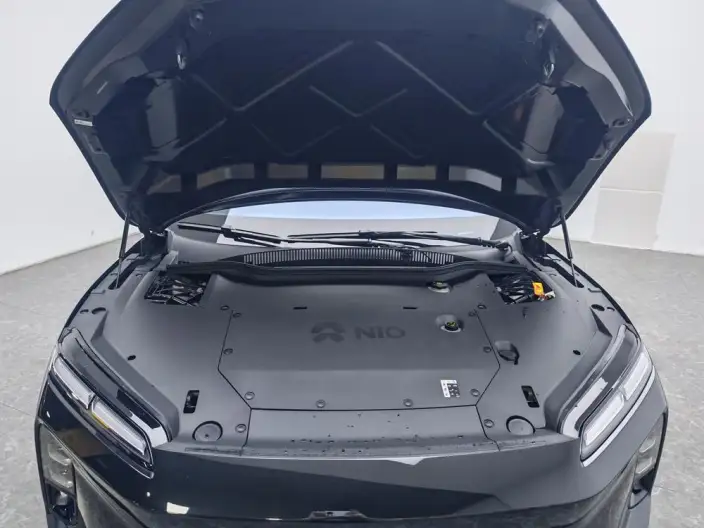 NIO ET5 2025 Model 100kWh – фото 10