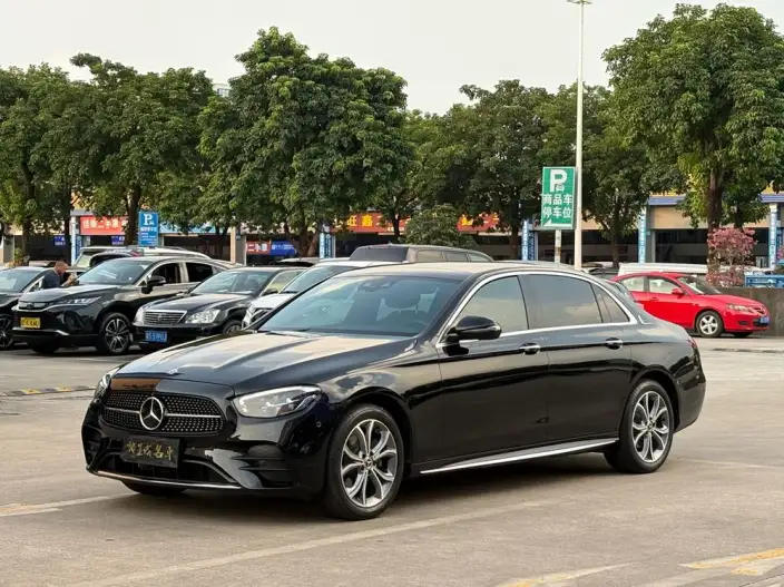 Mercedes-Benz E-Class 2023 Model E 300 L Noble Model Sports sedan – фото 1