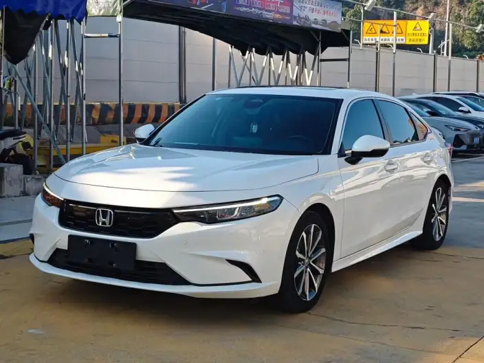 Model Ge 2023 Model 240TURBO CVT Deluxe Edition – фото 1
