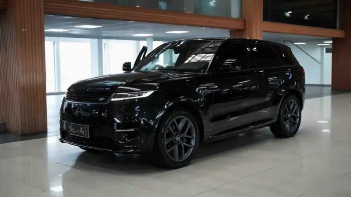 Range Rover Sport 2023 Model 3.0 L6 DYNAMIC HSE