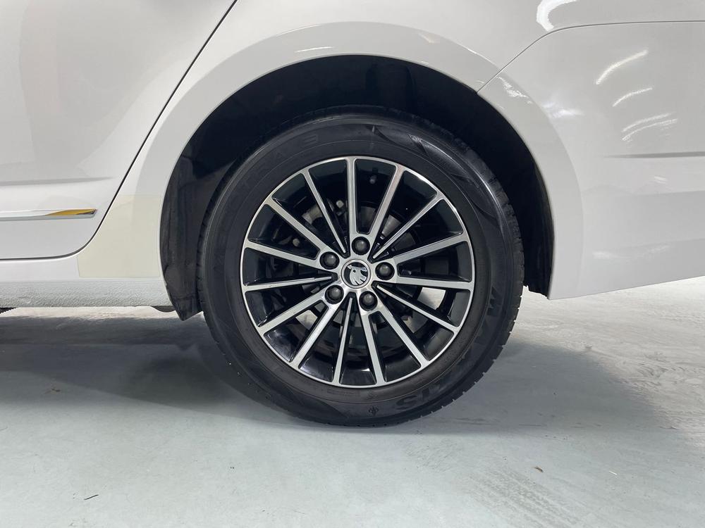 Skoda Octavia 2019 модификация 1.5L Manual Zhixing Deluxe Edition Country VI – фото 9
