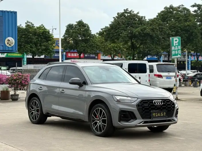 Audi Q5L 2025 Model 40TFSI Luxury Dynamic Model – фото 3
