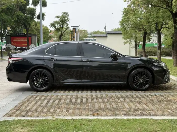 Toyota Camry 2022 Model 2.0S Knight Edition – фото 7