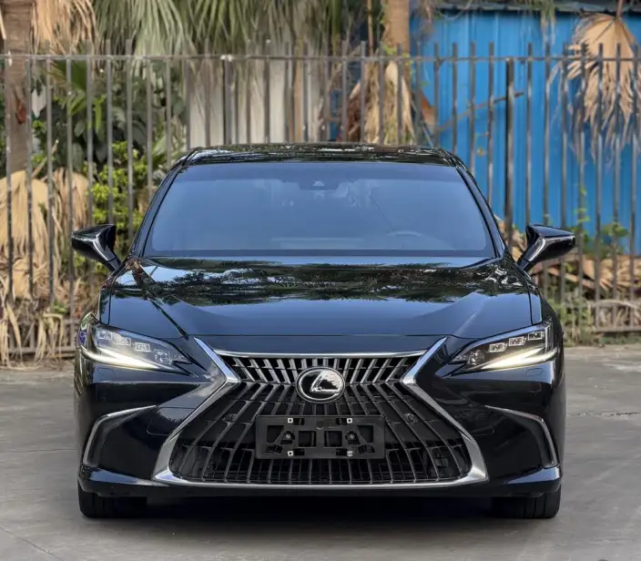 Lexus ES 2022 Model 300h Premium – фото 2