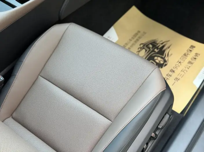Lexus ES 2022 Model 300h Premium – фото 6