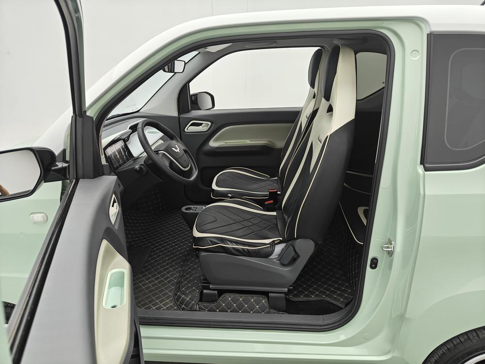 Wuling Hongguang MINIEV 2022 Macaron Premium LFP – фото 17