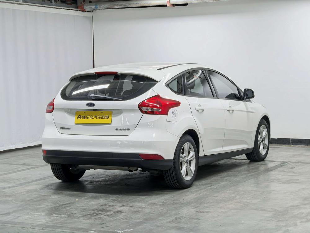 Ford Focus 2017 модификация хэтчбек 1.6L автоматическое Com f ort Zhixing Edition – фото 7