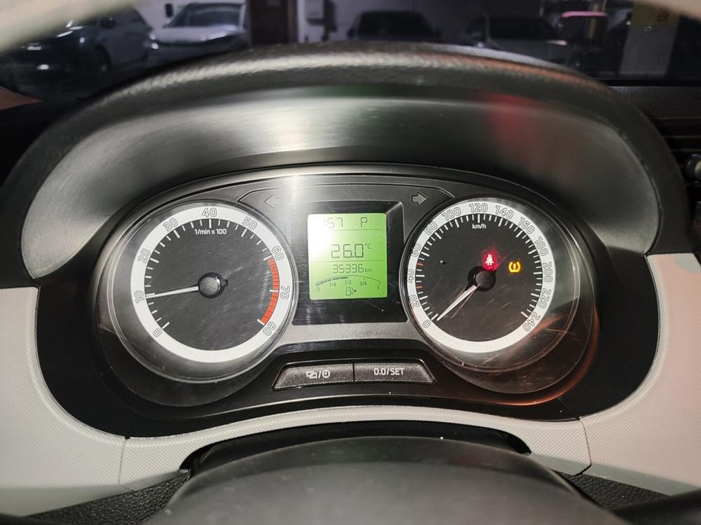 Skoda Fabia 2016 1.4L Automatic Enjoyment – фото 6