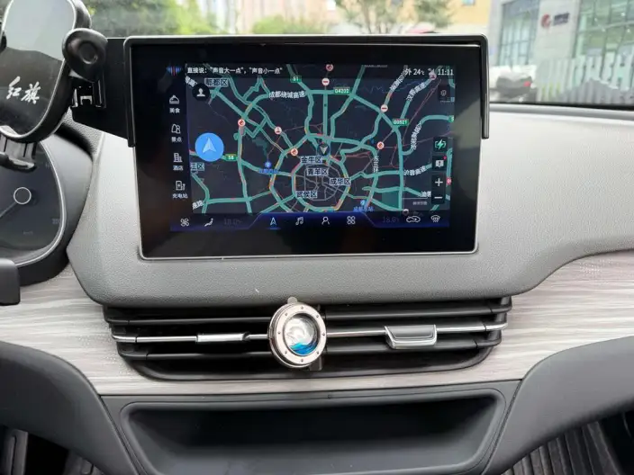 Hongqi E-QM5 2024 Model 610KM PLUS Edition 100kW – фото 7