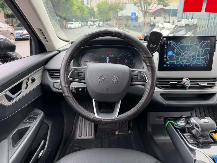 Hongqi E-QM5 2024 Model 610KM PLUS Edition 100kW – фото 8