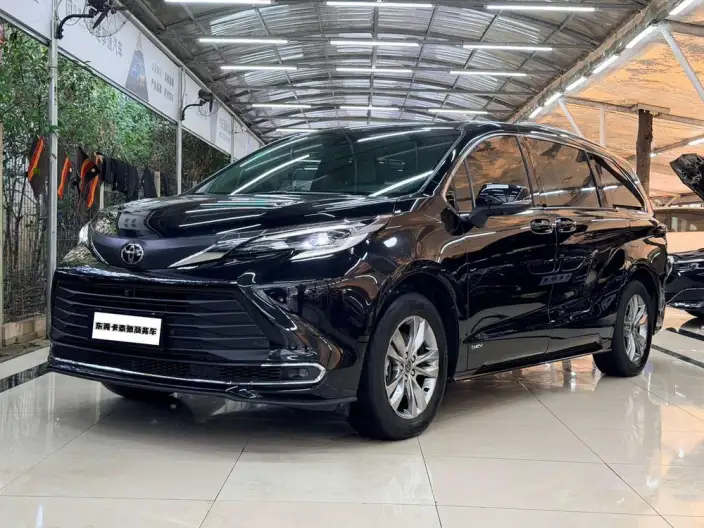 Toyota Sienna 2024 Model Hybrid 2.5L Comfort Edition – фото 1