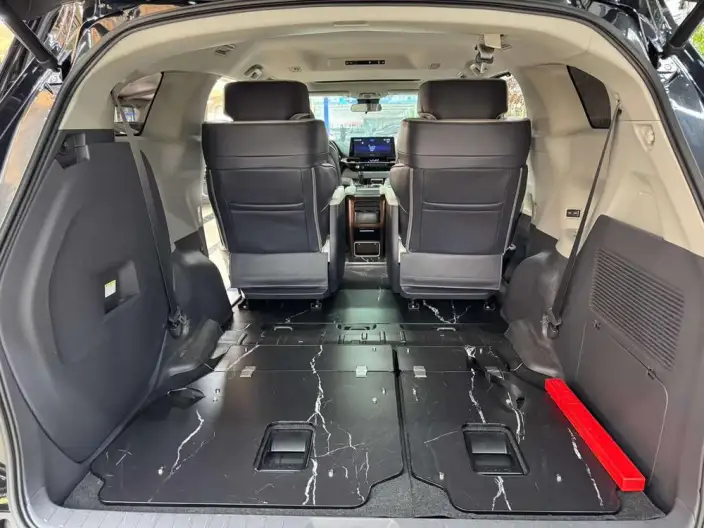Toyota Sienna 2024 Model Hybrid 2.5L Comfort Edition – фото 9