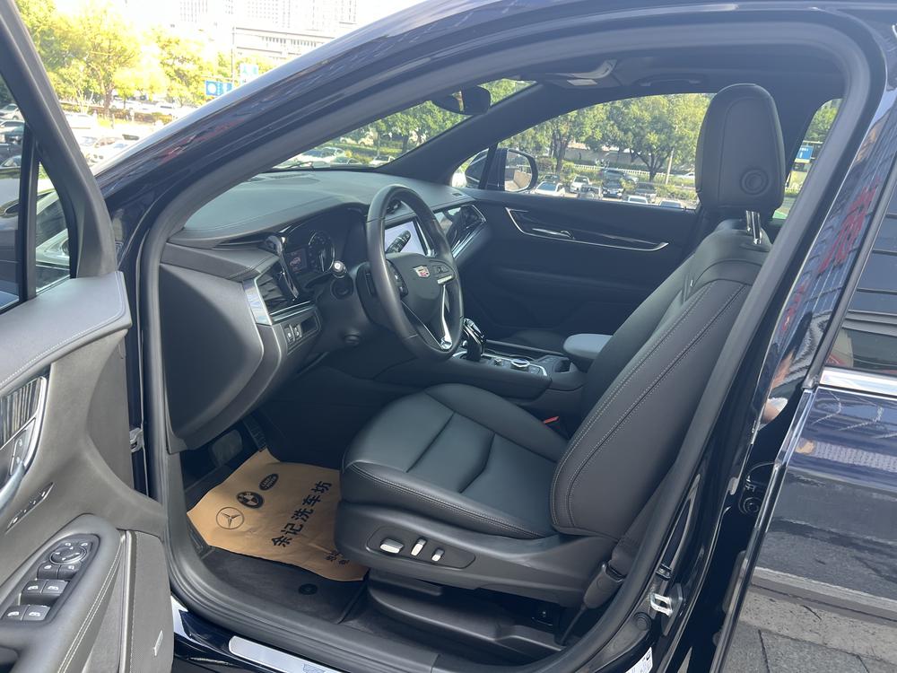 Cadillac XT6 2022 2.0T 6-Seater 2WD Luxury – фото 13