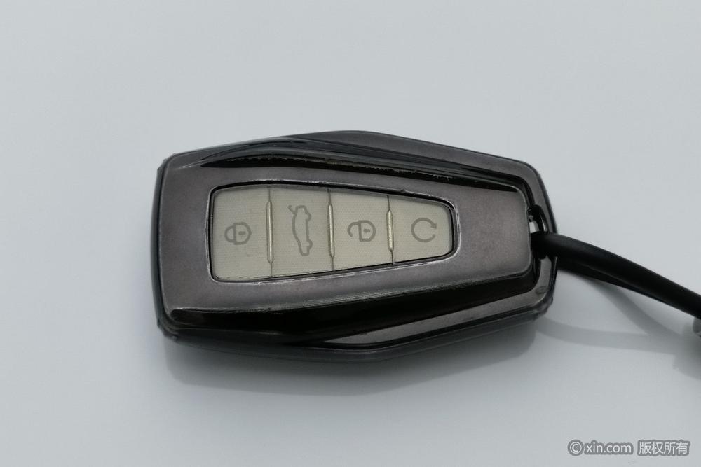 Geely Binyue 2020 модификация PRO 260T DCT Knight – фото 6