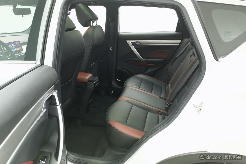 Geely Binyue 2020 модификация PRO 260T DCT Knight – фото 20