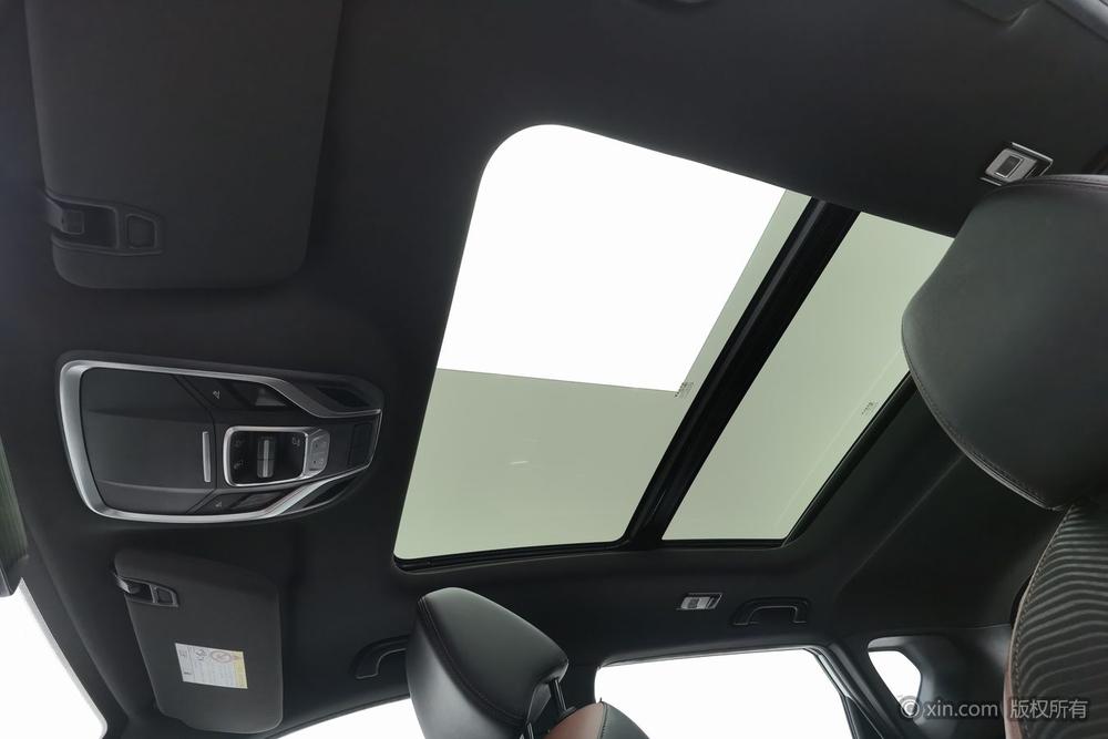 Geely Binyue 2020 модификация PRO 260T DCT Knight – фото 21