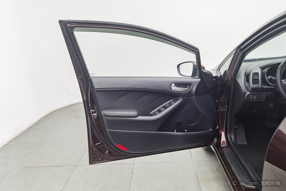 Kia K3 2015 модификация 1.6L автоматическое GL – фото 22