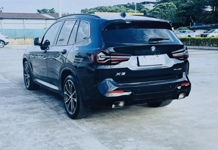 BMW X3 2023 Model xDrive30i Leading Model M Night Set – фото 4