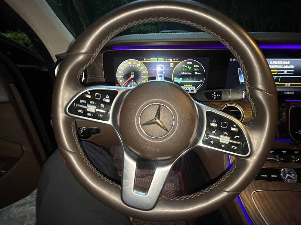 Mercedes-Benz E-Class PHEV 2019 модификация E 300 e L – фото 7