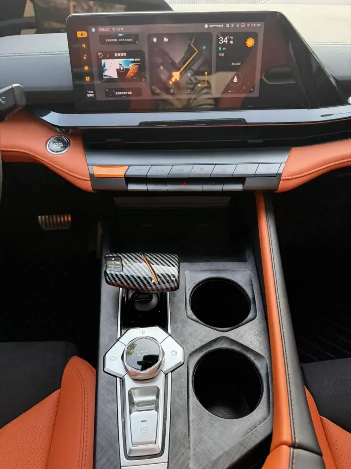 Changan UNI-V 2023 Model 1.5T Sports Edition – фото 9
