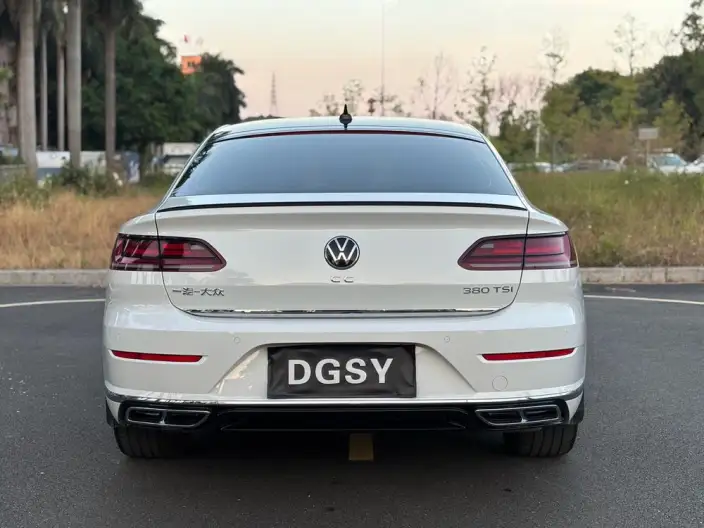 Volkswagen CC 2023 Model 380TSI Eye-catching version – фото 6