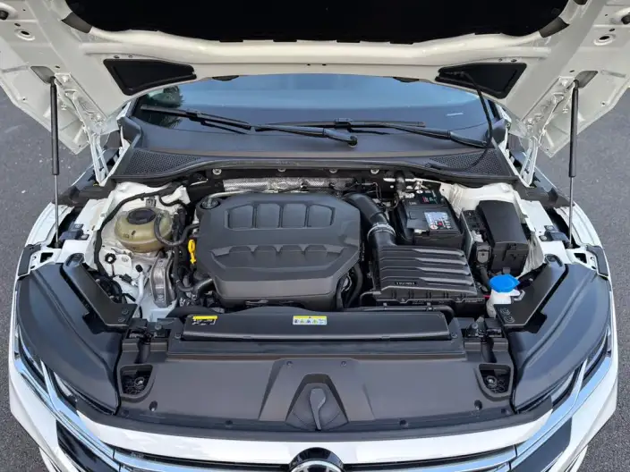 Volkswagen CC 2023 Model 380TSI Eye-catching version – фото 9