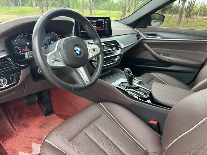 BMW 5 Series 2023 Model Facelift 530Li Leading Model M Sports Set – фото 9