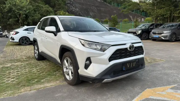 Toyota RAV4 2023 Model 2.0L CVT 2WD Fashion PLUS Edition – фото 3
