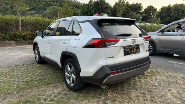 Toyota RAV4 2023 Model 2.0L CVT 2WD Fashion PLUS Edition – фото 5