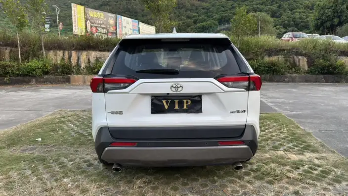Toyota RAV4 2023 Model 2.0L CVT 2WD Fashion PLUS Edition – фото 6