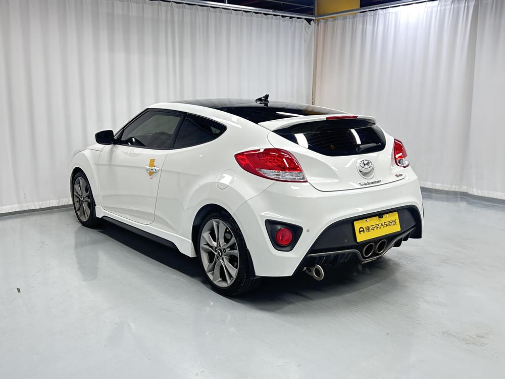 Hyundai Veloster 2015 модификация 1.6T автоматическое Deluxe Edition – фото 5